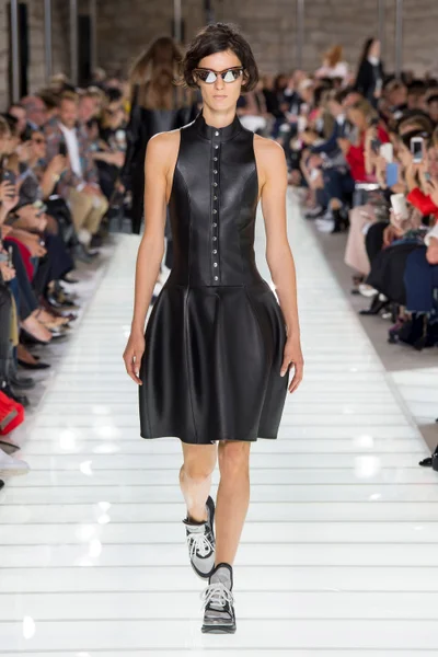 Look 7